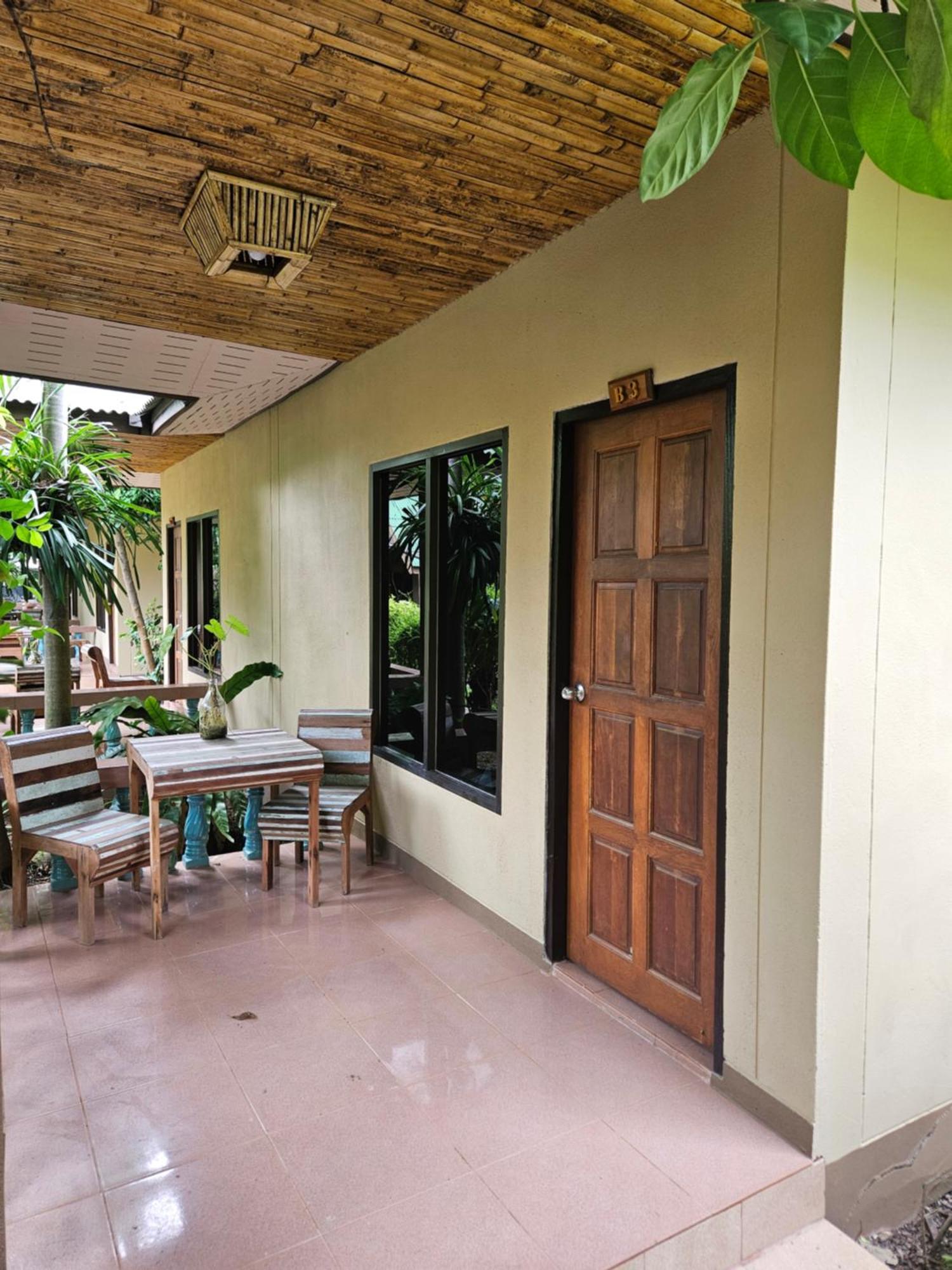 Lanta Riviera Beach Resort Ko Lanta Exterior foto