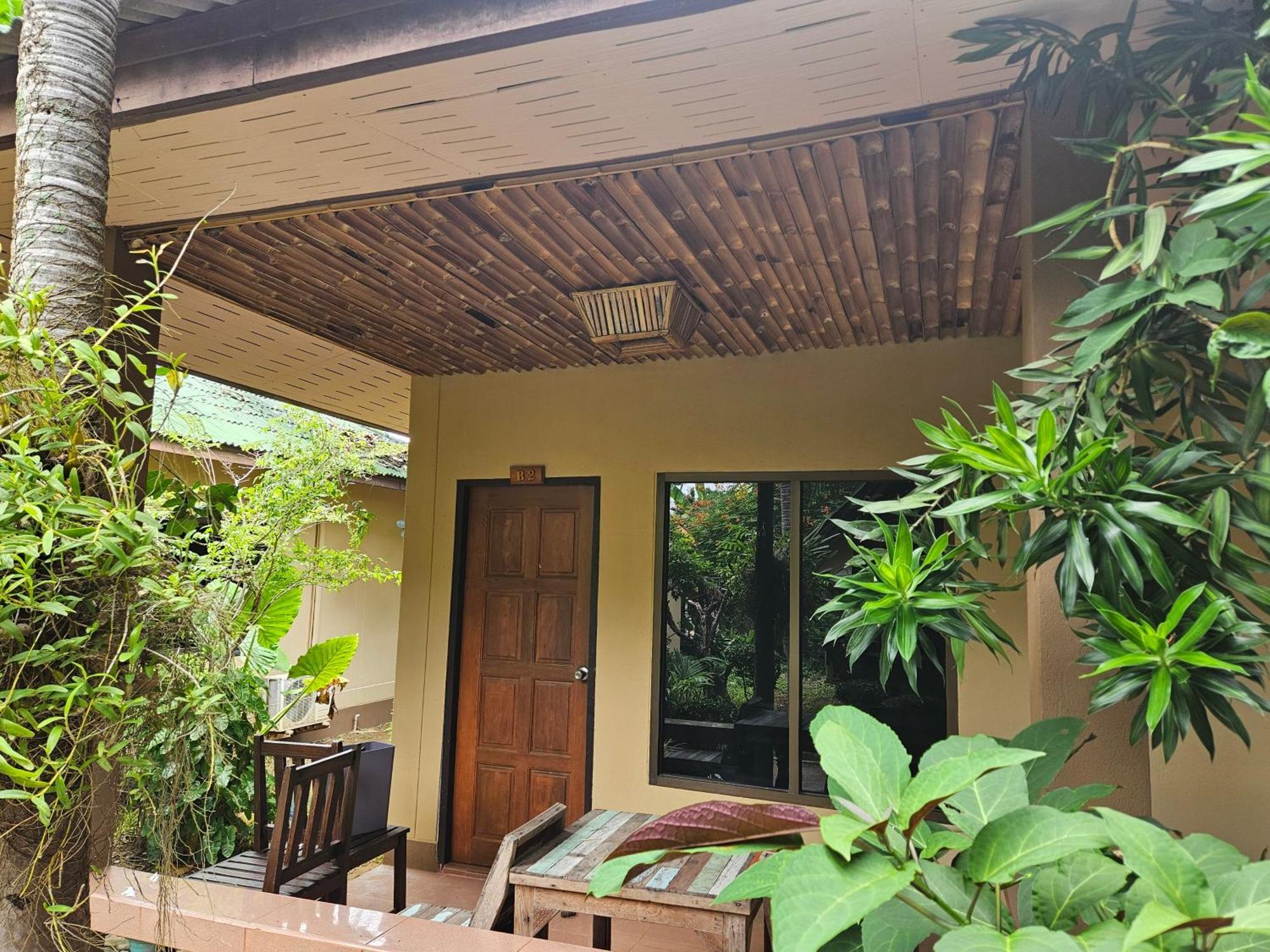 Lanta Riviera Beach Resort Ko Lanta Exterior foto