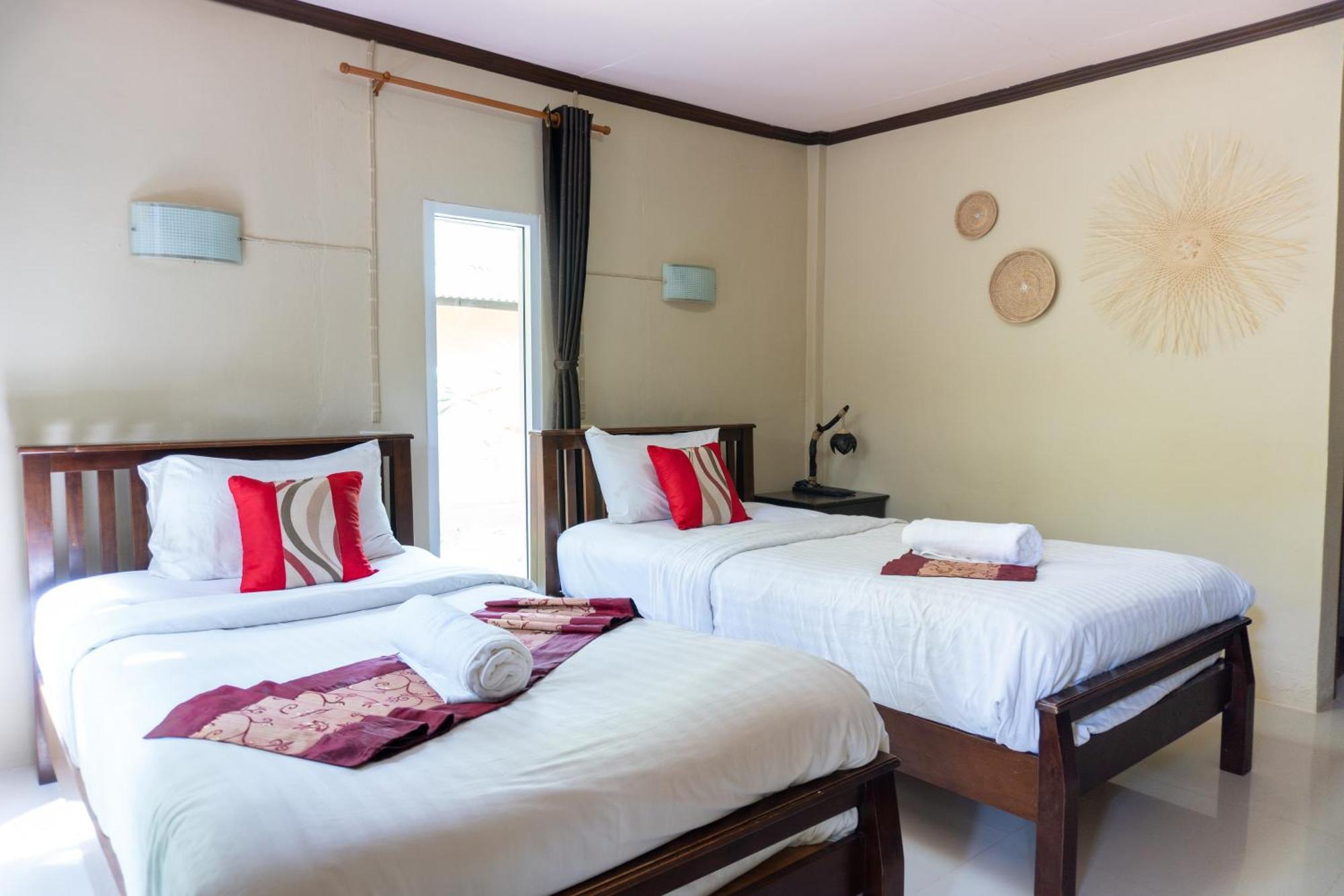 Lanta Riviera Beach Resort Ko Lanta Exterior foto