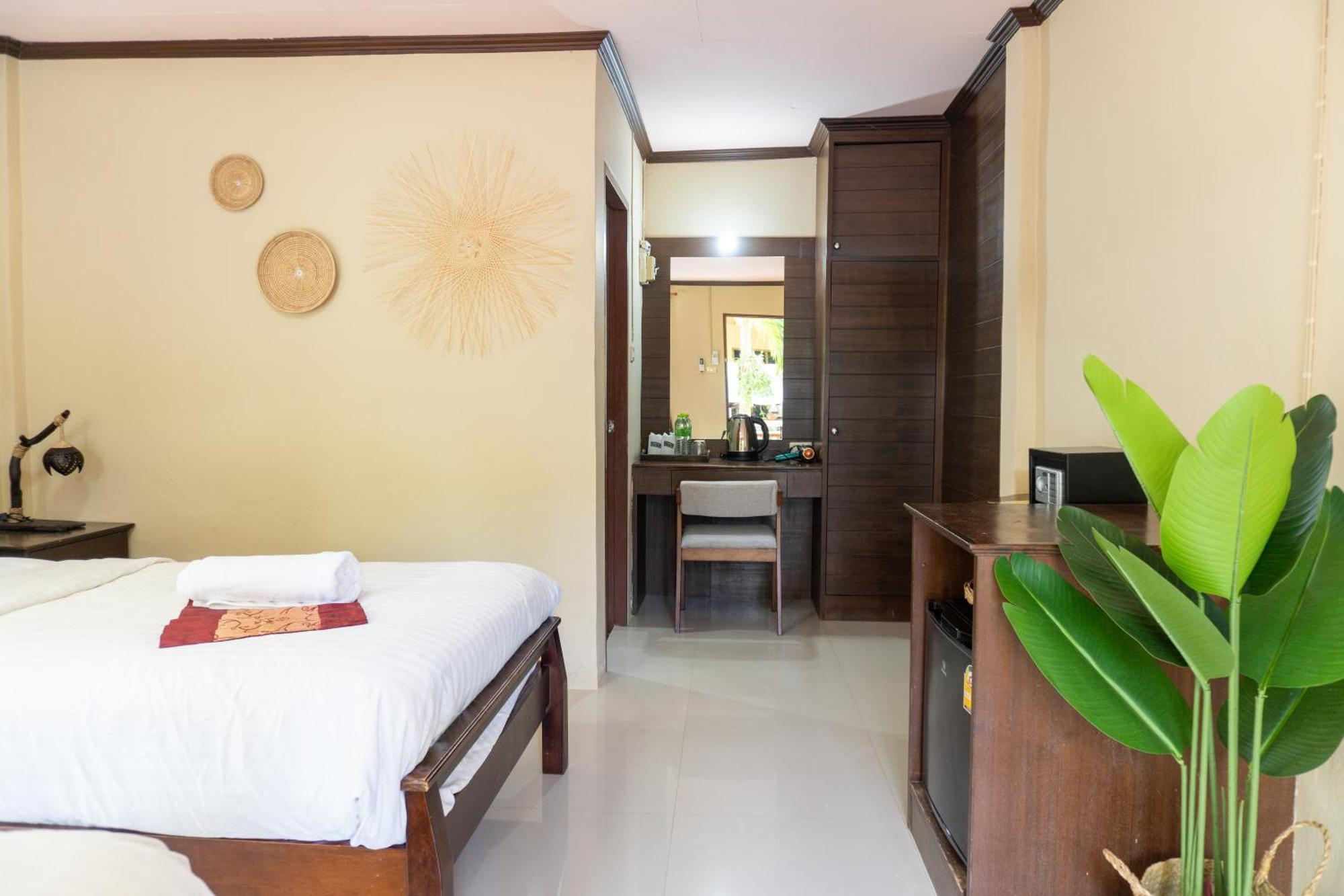 Lanta Riviera Beach Resort Ko Lanta Exterior foto