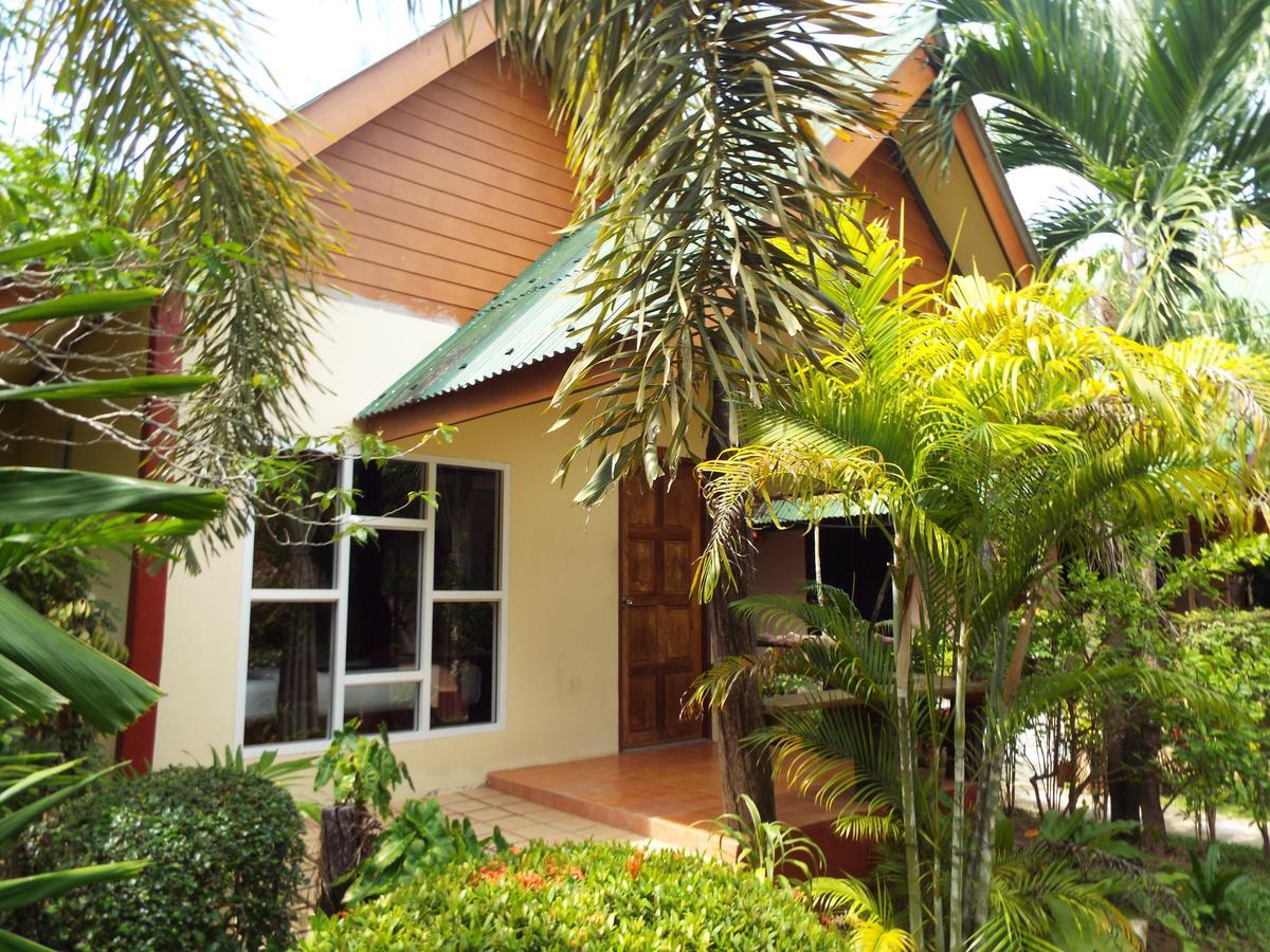 Lanta Riviera Beach Resort Ko Lanta Exterior foto